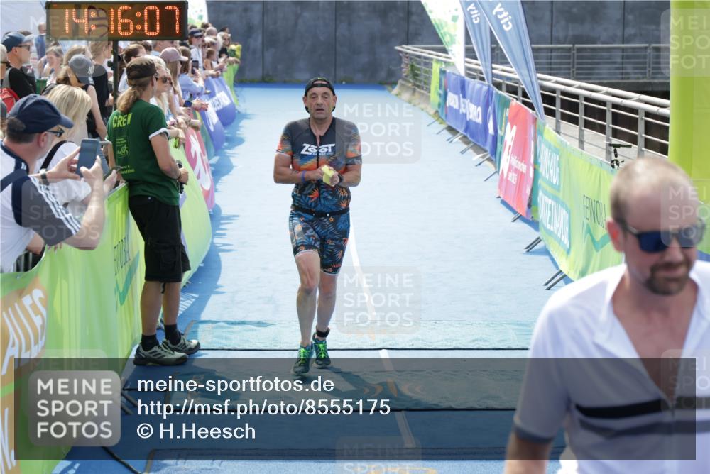 10.08.2025 - GEWOBA Citytriathlon Bremen H.Heesch http://msf.ph/oto/8555175 10.08.2025 14:16:11 Ziel 555, 783, 820, 888 meine-sportfotos.de