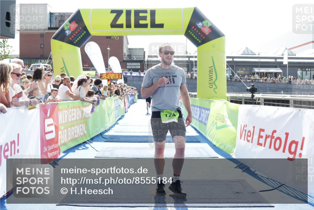 10.08.2025 - GEWOBA Citytriathlon Bremen H.Heesch http://msf.ph/oto/8555184 10.08.2025 15:22:37 Ziel 52, 124, 462, 480 meine-sportfotos.de