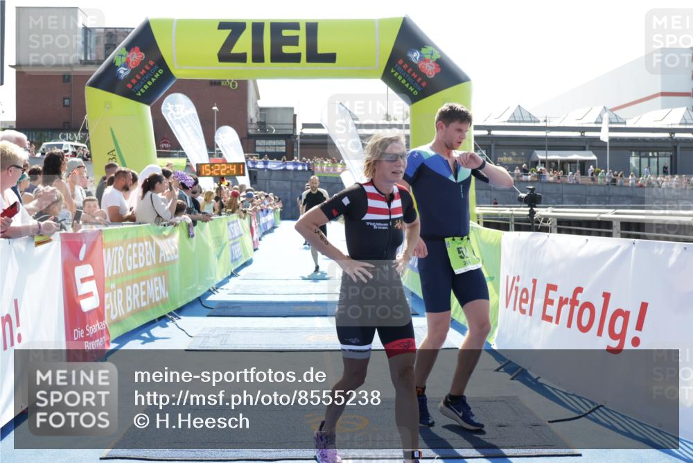 10.08.2025 - GEWOBA Citytriathlon Bremen H.Heesch http://msf.ph/oto/8555238 10.08.2025 15:22:45 Ziel 52, 213, 246, 480 meine-sportfotos.de