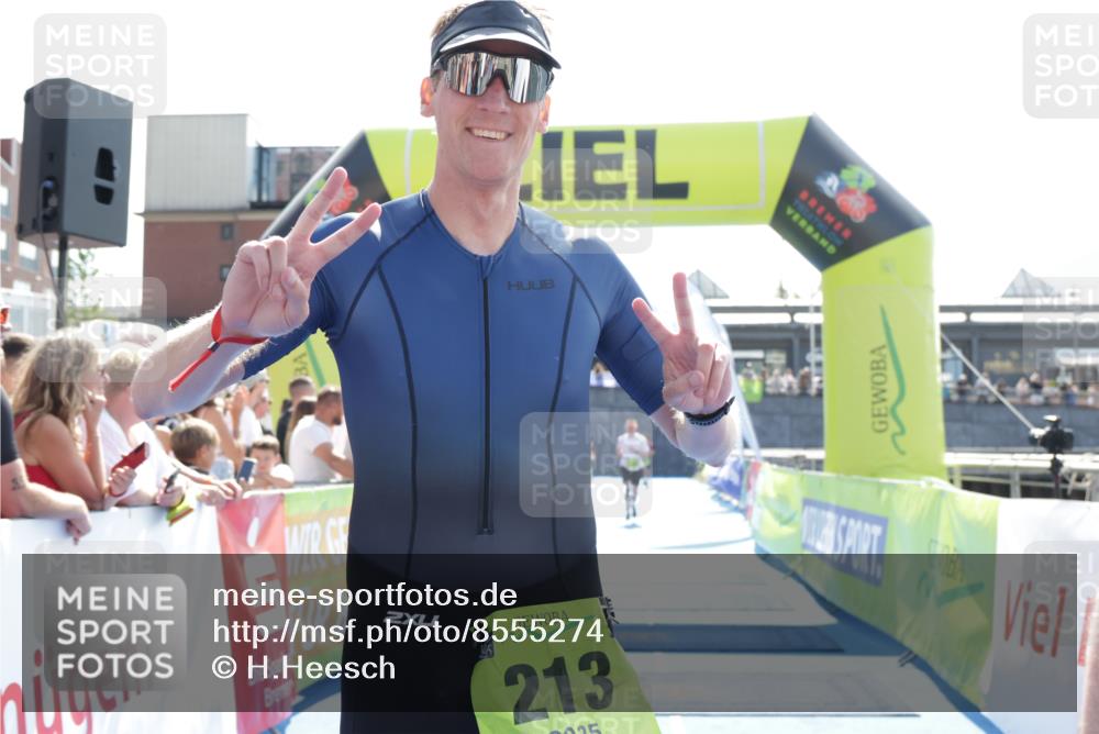 10.08.2025 - GEWOBA Citytriathlon Bremen H.Heesch http://msf.ph/oto/8555274 10.08.2025 15:22:52 Ziel 108, 213, 246 meine-sportfotos.de