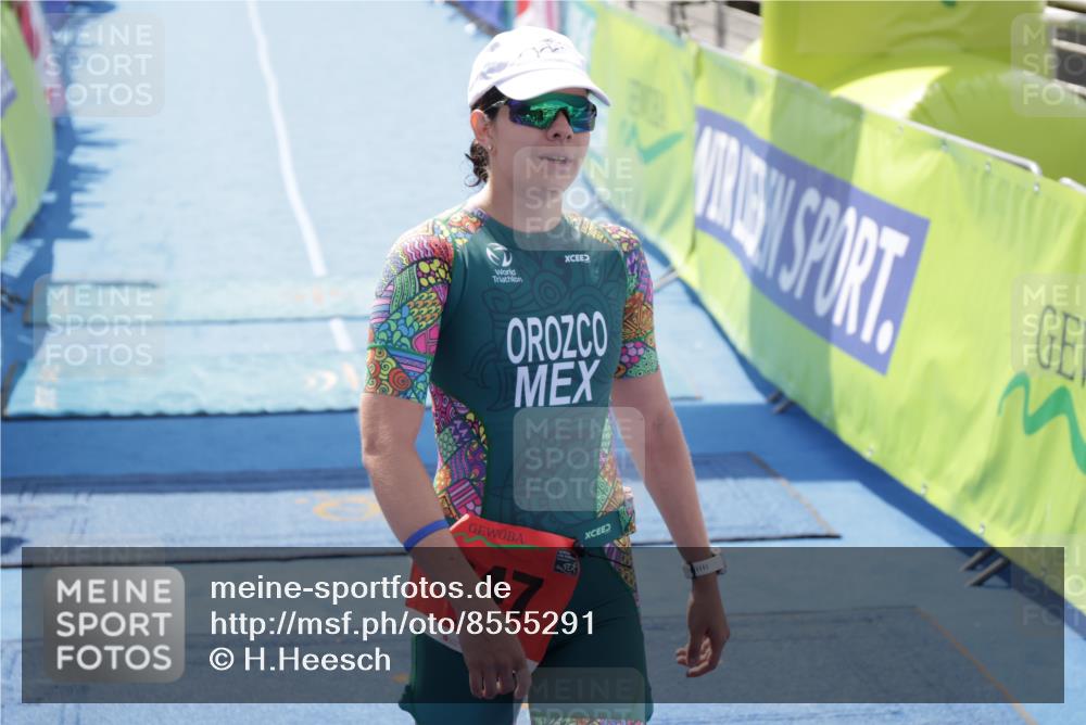 10.08.2025 - GEWOBA Citytriathlon Bremen H.Heesch http://msf.ph/oto/8555291 10.08.2025 14:17:02 Ziel 582, 947 meine-sportfotos.de