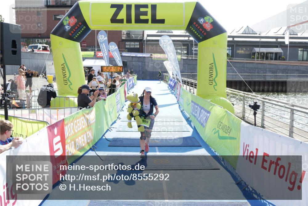 10.08.2025 - GEWOBA Citytriathlon Bremen H.Heesch http://msf.ph/oto/8555292 10.08.2025 15:56:18 Ziel 529 meine-sportfotos.de