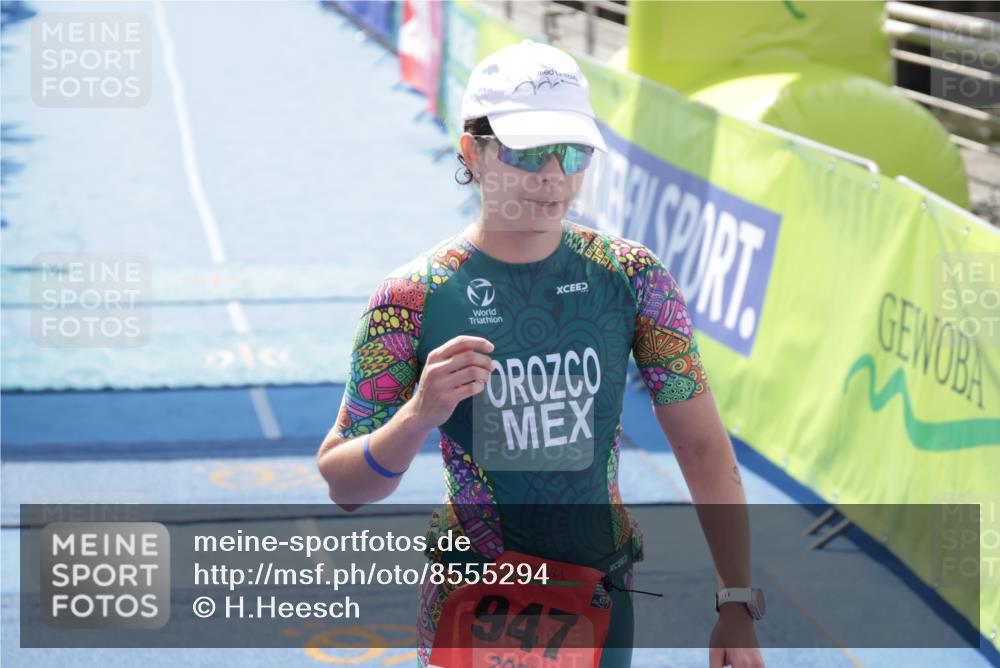 10.08.2025 - GEWOBA Citytriathlon Bremen H.Heesch http://msf.ph/oto/8555294 10.08.2025 14:17:02 Ziel 582, 947 meine-sportfotos.de