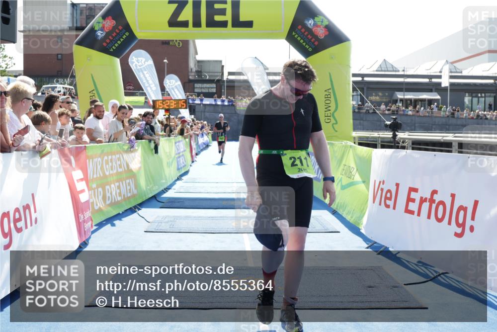 10.08.2025 - GEWOBA Citytriathlon Bremen H.Heesch http://msf.ph/oto/8555364 10.08.2025 15:23:19 Ziel 24, 100, 162, 211 meine-sportfotos.de