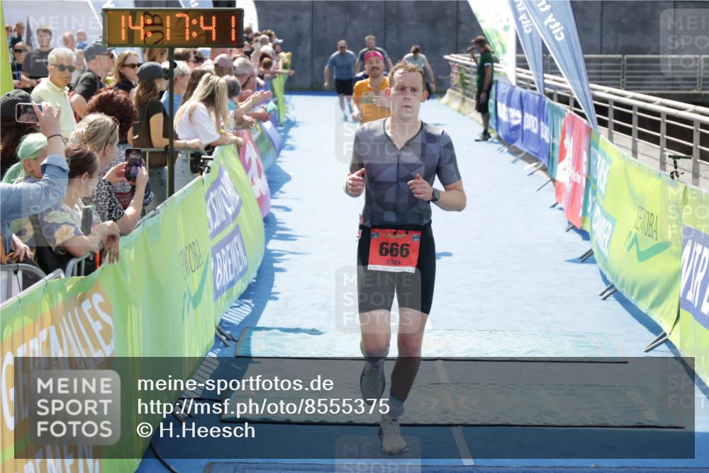 10.08.2025 - GEWOBA Citytriathlon Bremen H.Heesch http://msf.ph/oto/8555375 10.08.2025 14:17:44 Ziel 666, 764, 900 meine-sportfotos.de