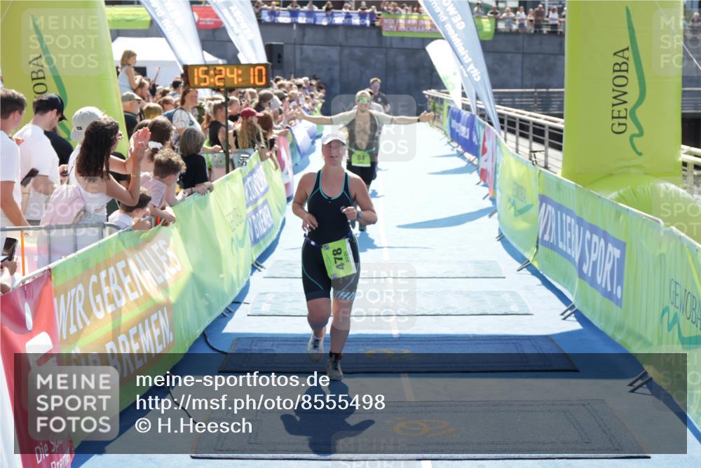 10.08.2025 - GEWOBA Citytriathlon Bremen H.Heesch http://msf.ph/oto/8555498 10.08.2025 15:24:14 Ziel 18, 84, 152, 154, 478 meine-sportfotos.de