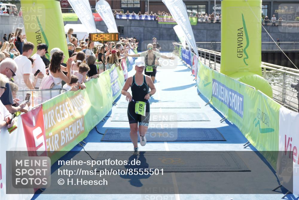 10.08.2025 - GEWOBA Citytriathlon Bremen H.Heesch http://msf.ph/oto/8555501 10.08.2025 15:24:15 Ziel 18, 84, 152, 478 meine-sportfotos.de