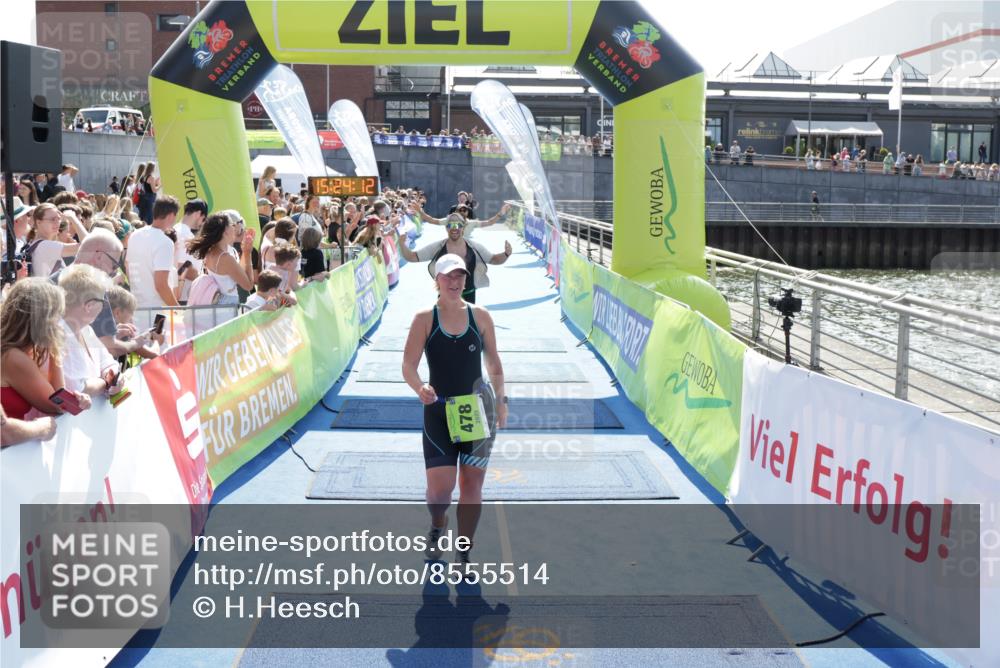 10.08.2025 - GEWOBA Citytriathlon Bremen H.Heesch http://msf.ph/oto/8555514 10.08.2025 15:24:16 Ziel 18, 84, 152, 478 meine-sportfotos.de