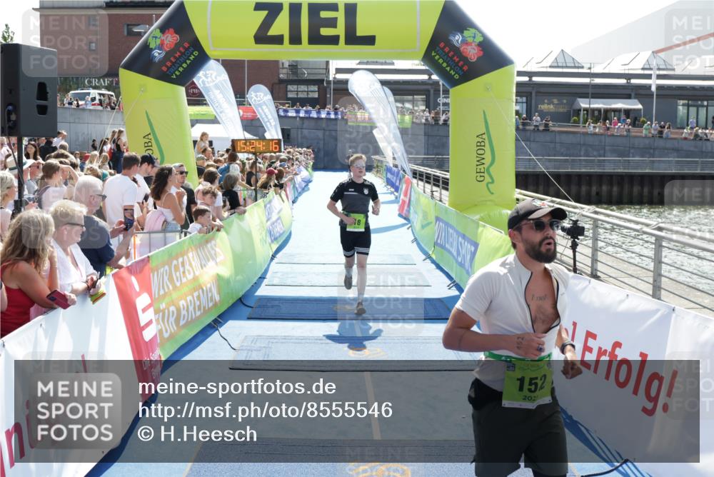 10.08.2025 - GEWOBA Citytriathlon Bremen H.Heesch http://msf.ph/oto/8555546 10.08.2025 15:24:20 Ziel 18, 84, 152, 346, 478 meine-sportfotos.de