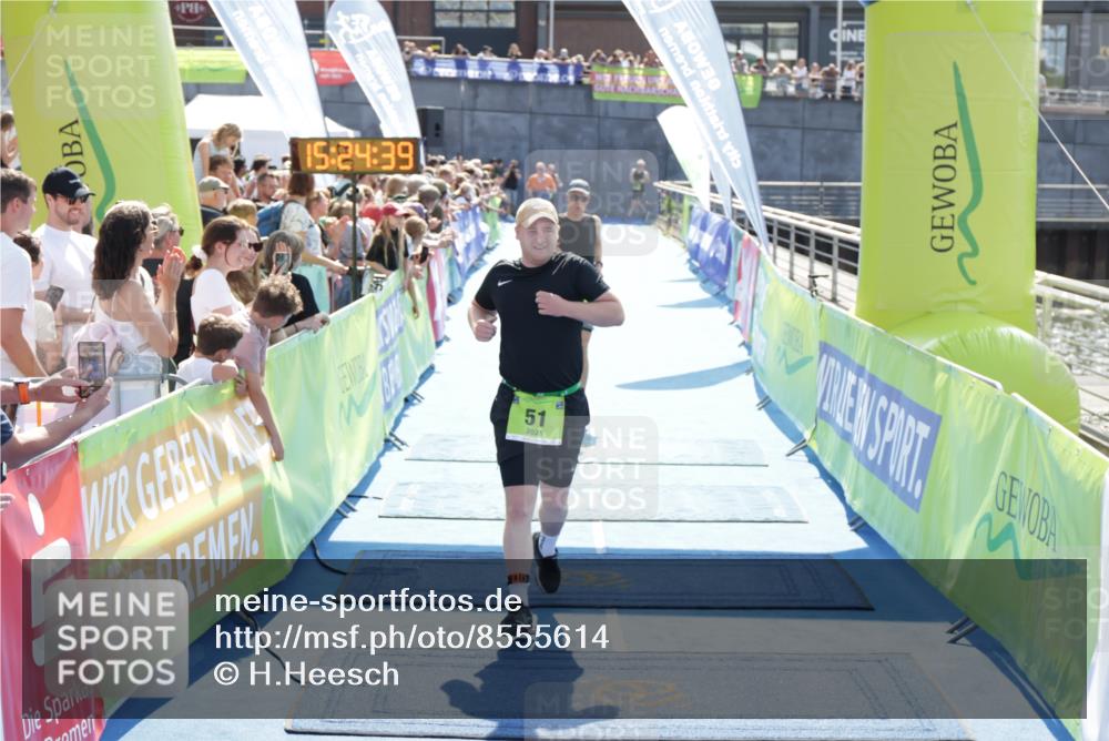 10.08.2025 - GEWOBA Citytriathlon Bremen H.Heesch http://msf.ph/oto/8555614 10.08.2025 15:24:43 Ziel 51, 234 meine-sportfotos.de