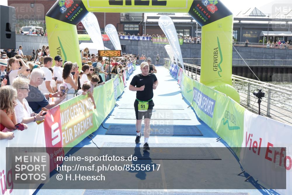 10.08.2025 - GEWOBA Citytriathlon Bremen H.Heesch http://msf.ph/oto/8555617 10.08.2025 15:24:43 Ziel 51, 234 meine-sportfotos.de