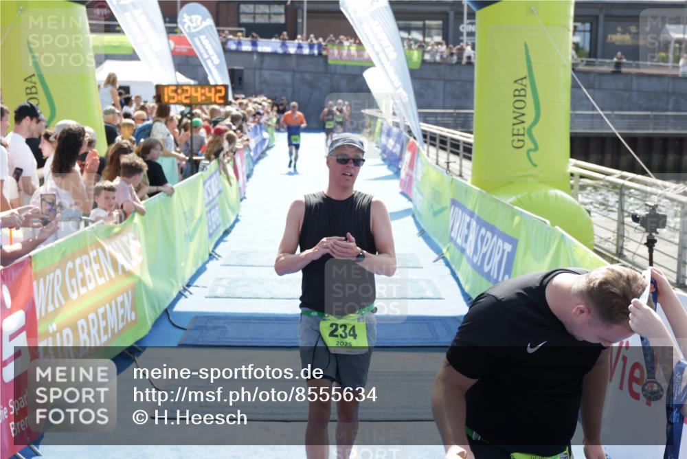 10.08.2025 - GEWOBA Citytriathlon Bremen H.Heesch http://msf.ph/oto/8555634 10.08.2025 15:24:46 Ziel 51, 234, 497 meine-sportfotos.de