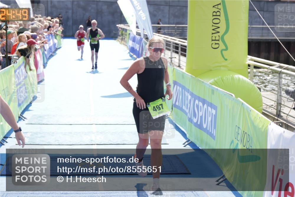 10.08.2025 - GEWOBA Citytriathlon Bremen H.Heesch http://msf.ph/oto/8555651 10.08.2025 15:24:53 Ziel 234, 258, 280, 453, 497 meine-sportfotos.de