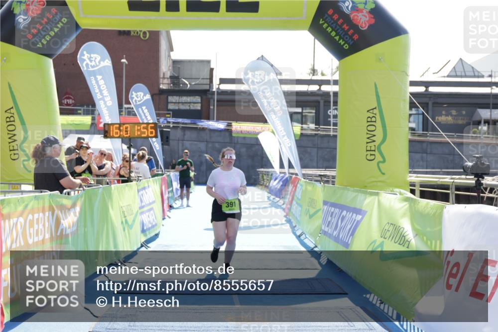 10.08.2025 - GEWOBA Citytriathlon Bremen H.Heesch http://msf.ph/oto/8555657 10.08.2025 16:02:01 Ziel 391 meine-sportfotos.de