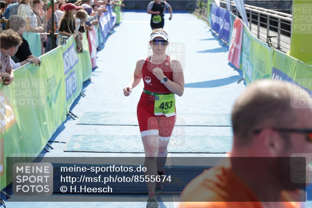 10.08.2025 - GEWOBA Citytriathlon Bremen H.Heesch http://msf.ph/oto/8555674 10.08.2025 15:25:00 Ziel 258, 280, 453, 474 meine-sportfotos.de