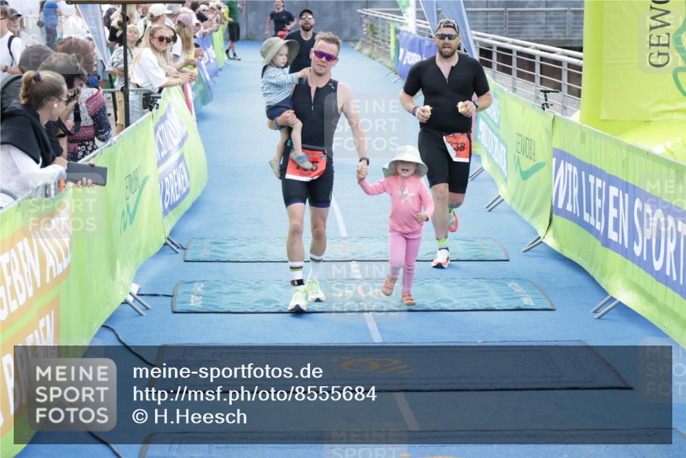 10.08.2025 - GEWOBA Citytriathlon Bremen H.Heesch http://msf.ph/oto/8555684 10.08.2025 14:20:48 Ziel 732, 735, 790, 838, 921 meine-sportfotos.de