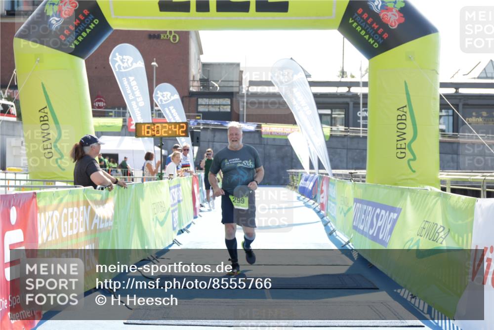 10.08.2025 - GEWOBA Citytriathlon Bremen H.Heesch http://msf.ph/oto/8555766 10.08.2025 16:02:46 Ziel 299 meine-sportfotos.de