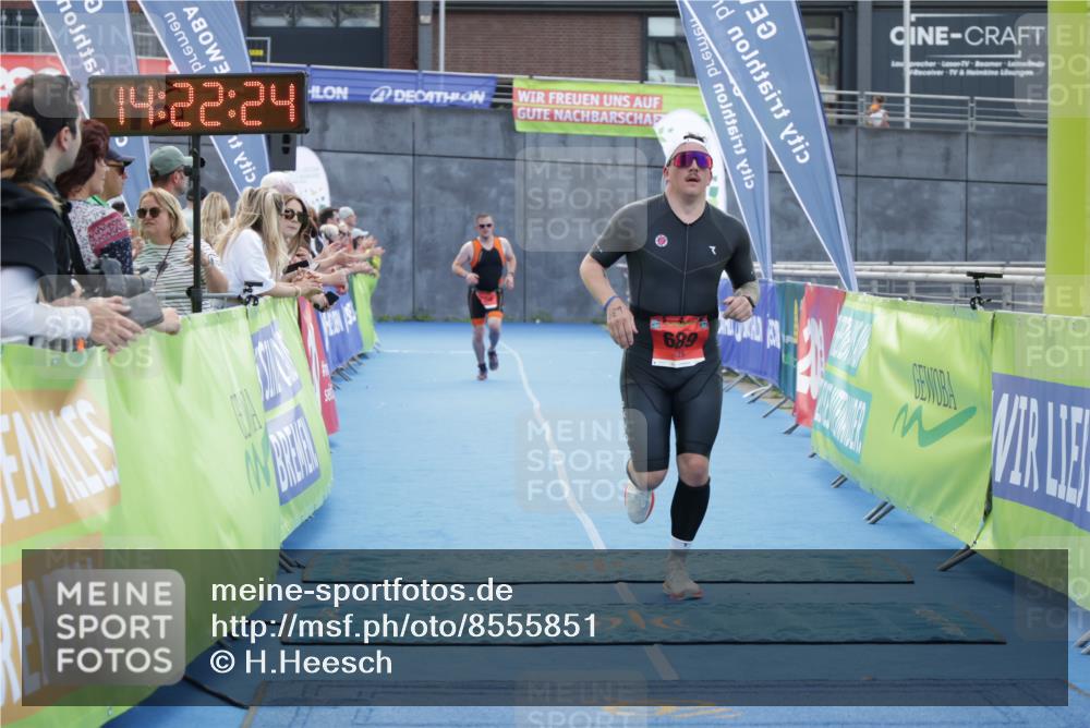 10.08.2025 - GEWOBA Citytriathlon Bremen H.Heesch http://msf.ph/oto/8555851 10.08.2025 14:22:28 Ziel 655, 689, 758 meine-sportfotos.de