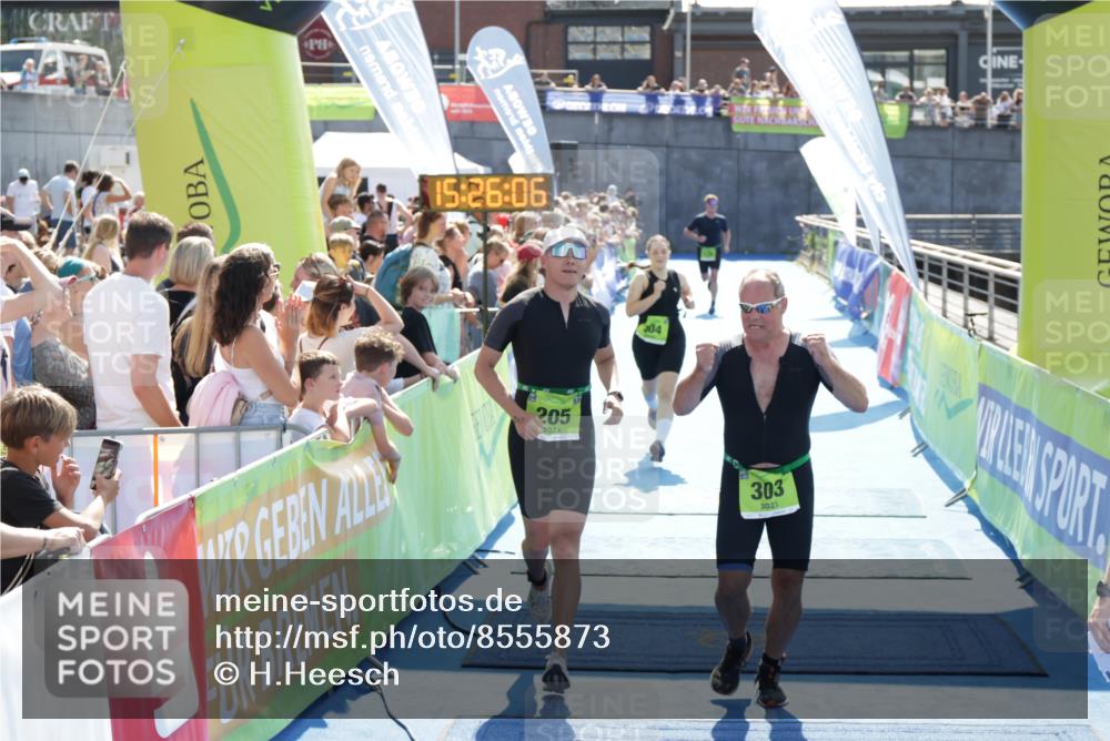 10.08.2025 - GEWOBA Citytriathlon Bremen H.Heesch http://msf.ph/oto/8555873 10.08.2025 15:26:10 Ziel 29, 130, 205, 303, 404 meine-sportfotos.de