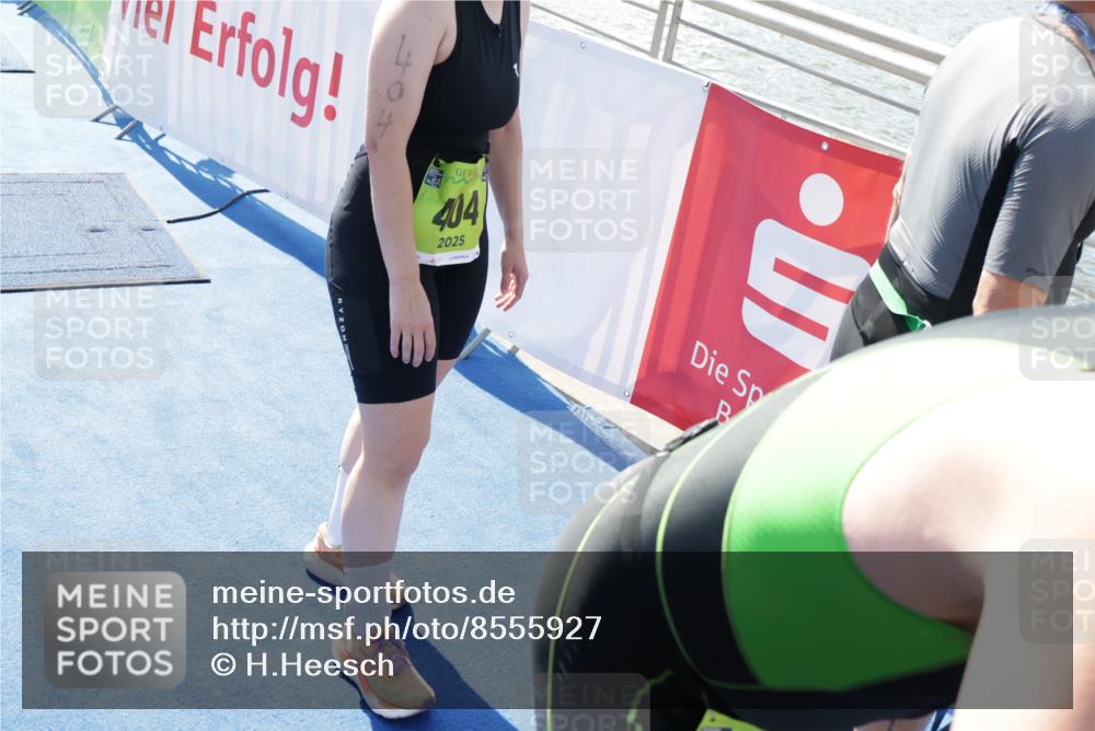 10.08.2025 - GEWOBA Citytriathlon Bremen H.Heesch http://msf.ph/oto/8555927 10.08.2025 15:26:20 Ziel 130, 200 meine-sportfotos.de