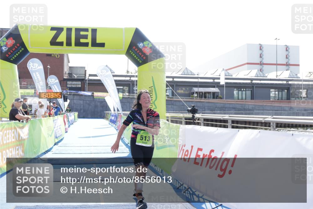 10.08.2025 - GEWOBA Citytriathlon Bremen H.Heesch http://msf.ph/oto/8556013 10.08.2025 16:03:49 Ziel 513 meine-sportfotos.de