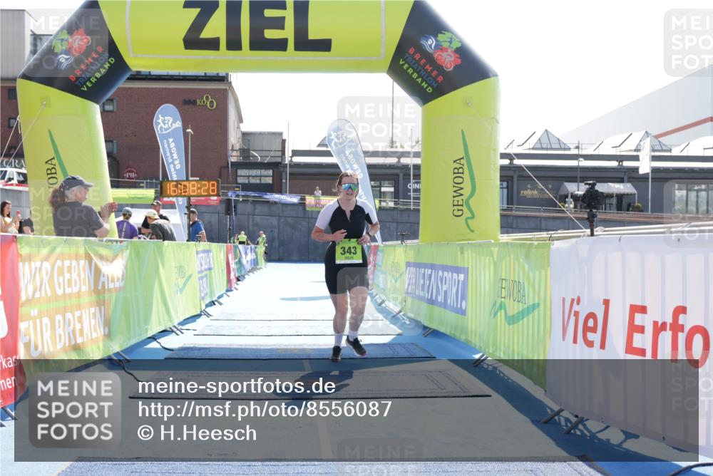 10.08.2025 - GEWOBA Citytriathlon Bremen H.Heesch http://msf.ph/oto/8556087 10.08.2025 16:08:32 Ziel 343 meine-sportfotos.de