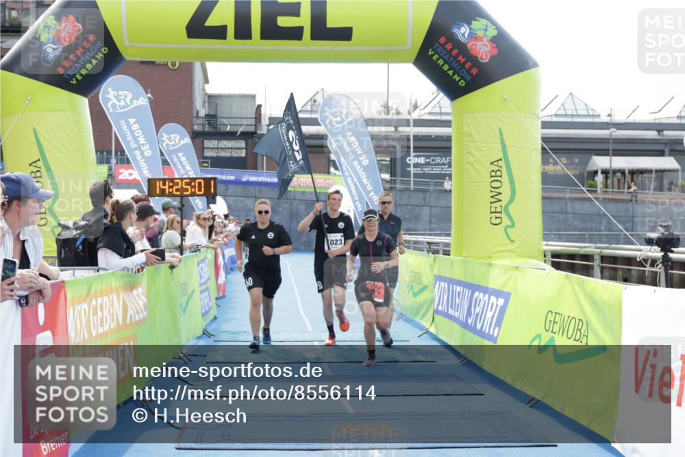 10.08.2025 - GEWOBA Citytriathlon Bremen H.Heesch http://msf.ph/oto/8556114 10.08.2025 14:25:05 Ziel 765, 894, 964, 1023 meine-sportfotos.de