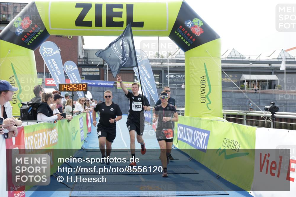 10.08.2025 - GEWOBA Citytriathlon Bremen H.Heesch http://msf.ph/oto/8556120 10.08.2025 14:25:06 Ziel 765, 894, 964, 1023 meine-sportfotos.de