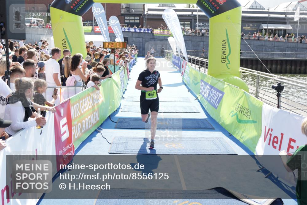 10.08.2025 - GEWOBA Citytriathlon Bremen H.Heesch http://msf.ph/oto/8556125 10.08.2025 15:27:35 Ziel 466, 467 meine-sportfotos.de