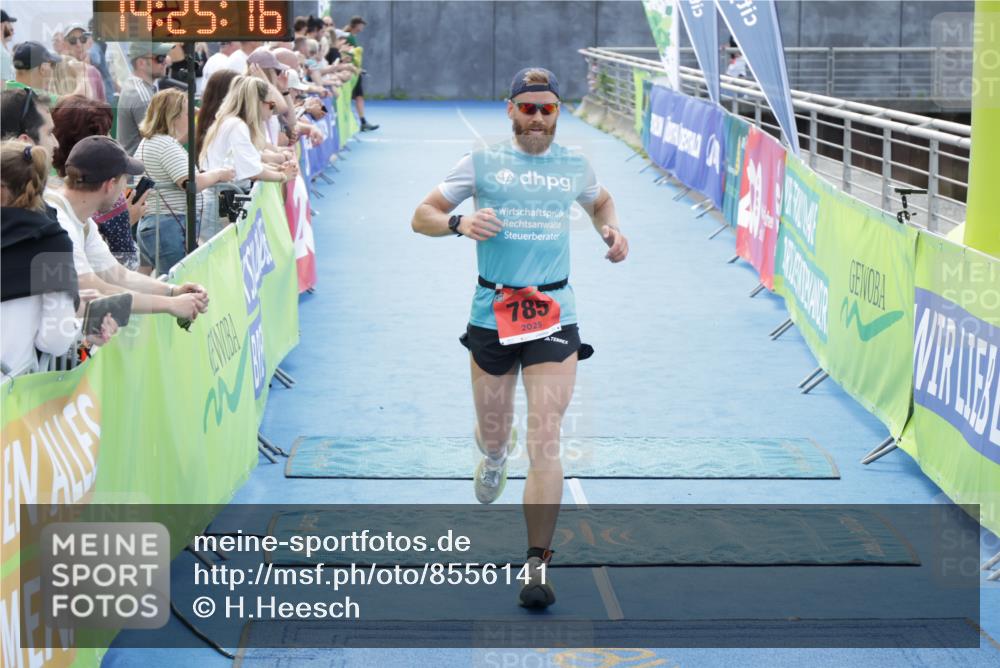 10.08.2025 - GEWOBA Citytriathlon Bremen H.Heesch http://msf.ph/oto/8556141 10.08.2025 14:25:20 Ziel 785 meine-sportfotos.de