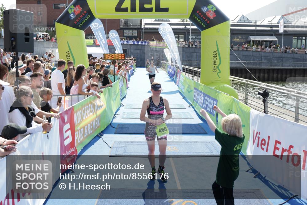 10.08.2025 - GEWOBA Citytriathlon Bremen H.Heesch http://msf.ph/oto/8556176 10.08.2025 15:27:42 Ziel 56, 466 meine-sportfotos.de
