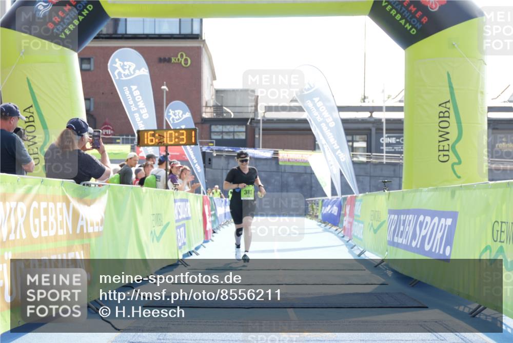 10.08.2025 - GEWOBA Citytriathlon Bremen H.Heesch http://msf.ph/oto/8556211 10.08.2025 16:10:35 Ziel 383 meine-sportfotos.de