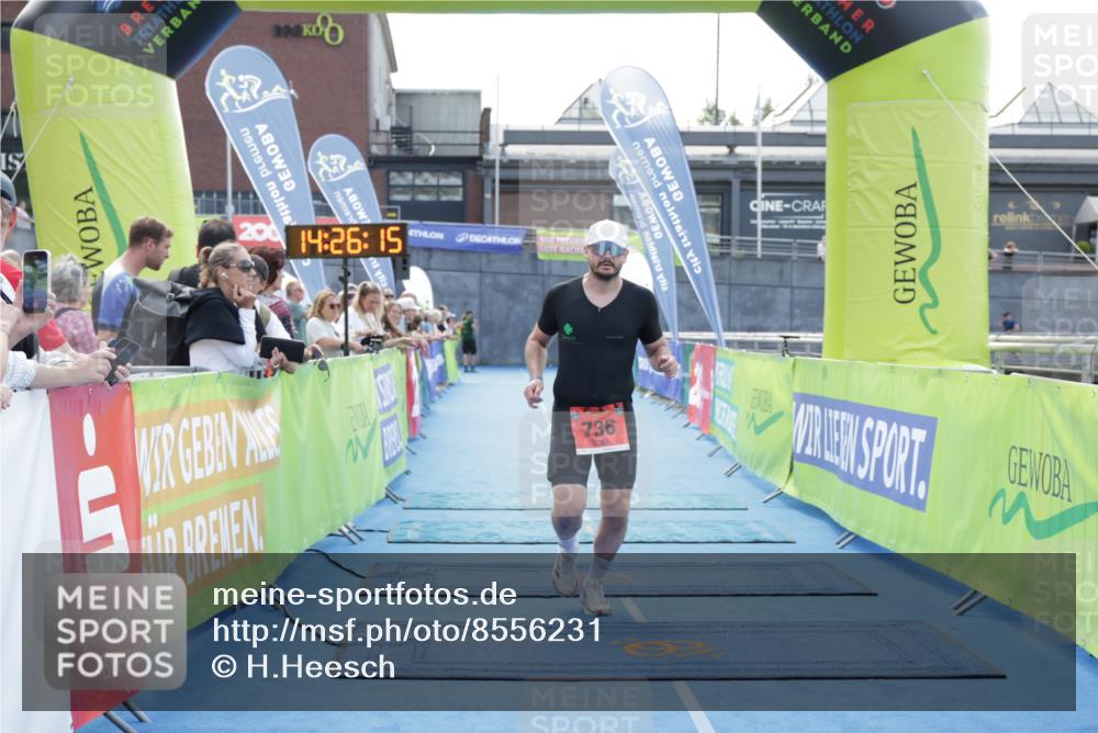 10.08.2025 - GEWOBA Citytriathlon Bremen H.Heesch http://msf.ph/oto/8556231 10.08.2025 14:26:18 Ziel 736 meine-sportfotos.de