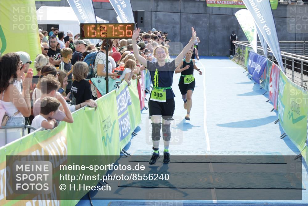 10.08.2025 - GEWOBA Citytriathlon Bremen H.Heesch http://msf.ph/oto/8556240 10.08.2025 15:28:00 Ziel 283, 395, 403 meine-sportfotos.de