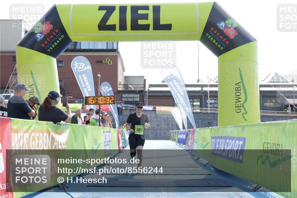 10.08.2025 - GEWOBA Citytriathlon Bremen H.Heesch http://msf.ph/oto/8556244 10.08.2025 16:10:36 Ziel 383 meine-sportfotos.de