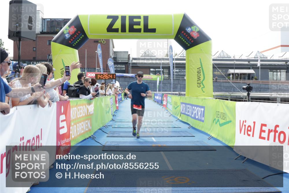 10.08.2025 - GEWOBA Citytriathlon Bremen H.Heesch http://msf.ph/oto/8556255 10.08.2025 14:26:45 Ziel 707, 776 meine-sportfotos.de