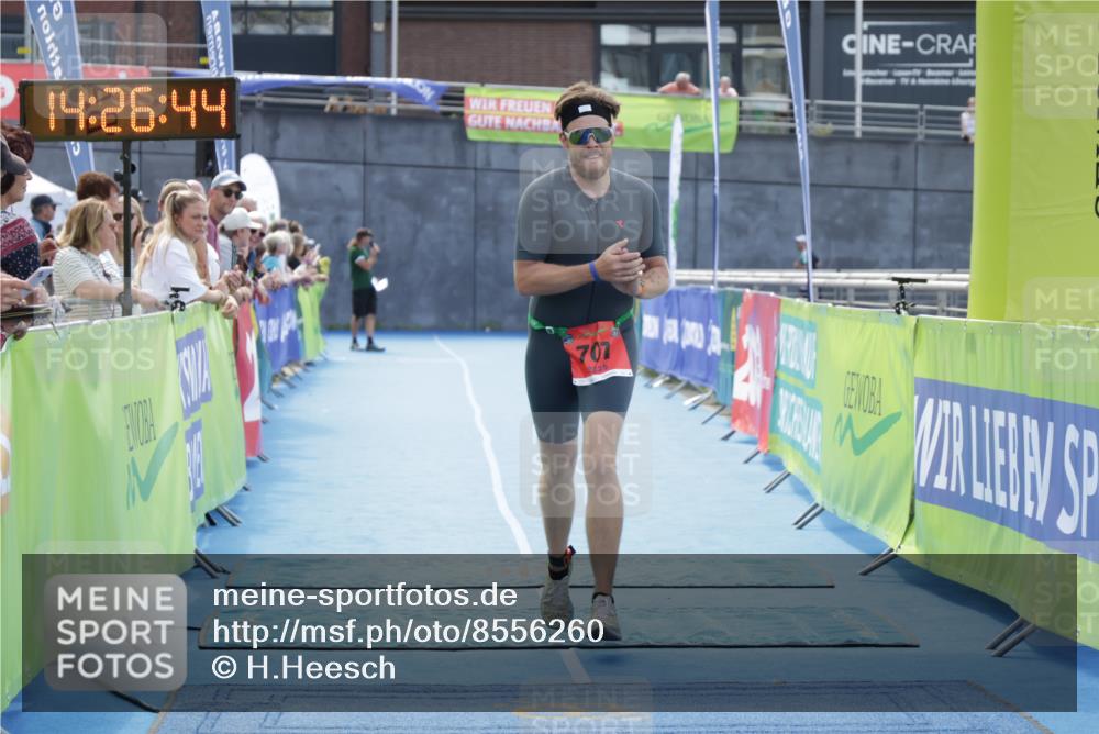 10.08.2025 - GEWOBA Citytriathlon Bremen H.Heesch http://msf.ph/oto/8556260 10.08.2025 14:26:47 Ziel 707, 776 meine-sportfotos.de