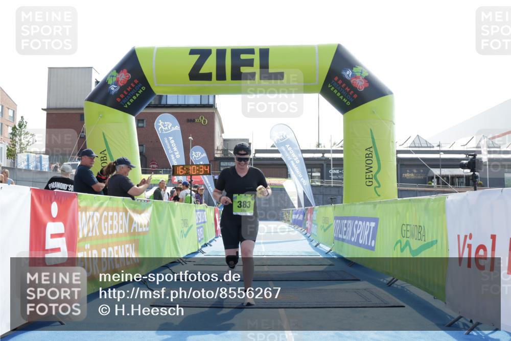 10.08.2025 - GEWOBA Citytriathlon Bremen H.Heesch http://msf.ph/oto/8556267 10.08.2025 16:10:38 Ziel 383 meine-sportfotos.de