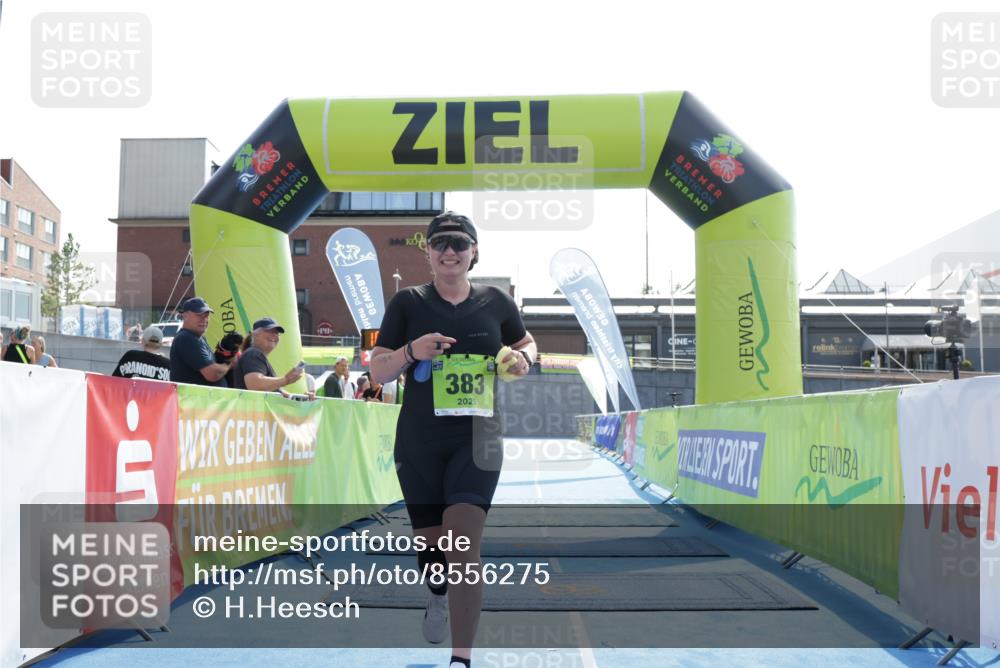 10.08.2025 - GEWOBA Citytriathlon Bremen H.Heesch http://msf.ph/oto/8556275 10.08.2025 16:10:38 Ziel 383 meine-sportfotos.de