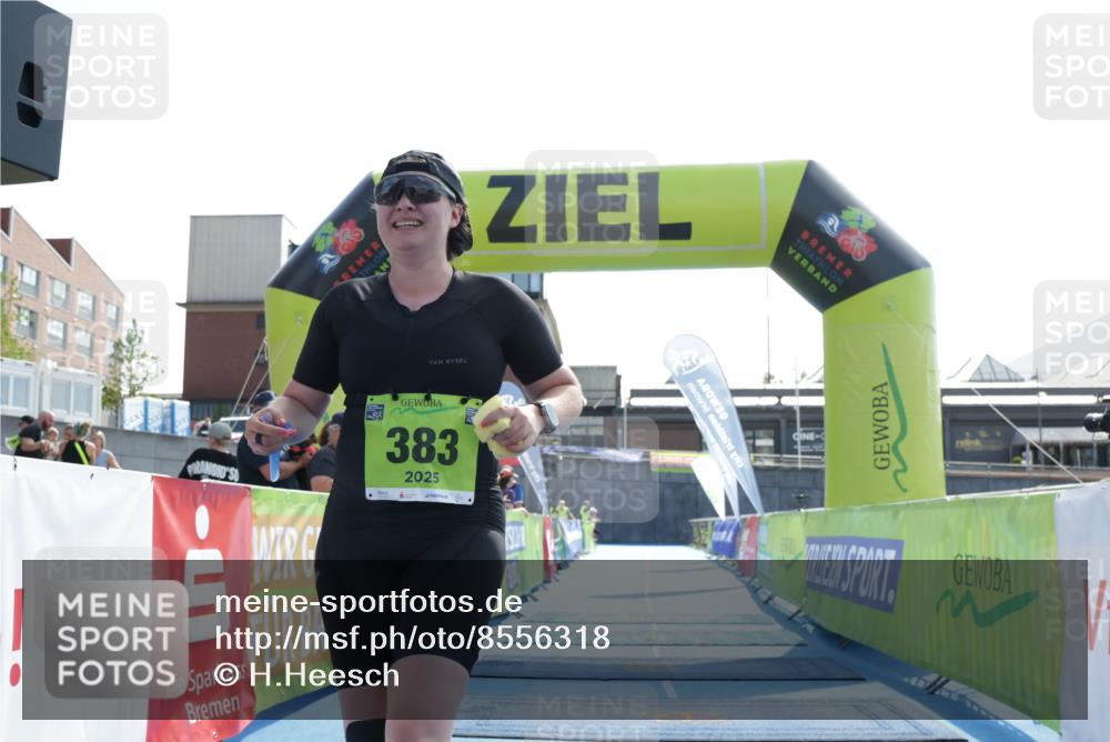 10.08.2025 - GEWOBA Citytriathlon Bremen H.Heesch http://msf.ph/oto/8556318 10.08.2025 16:10:39 Ziel 383 meine-sportfotos.de