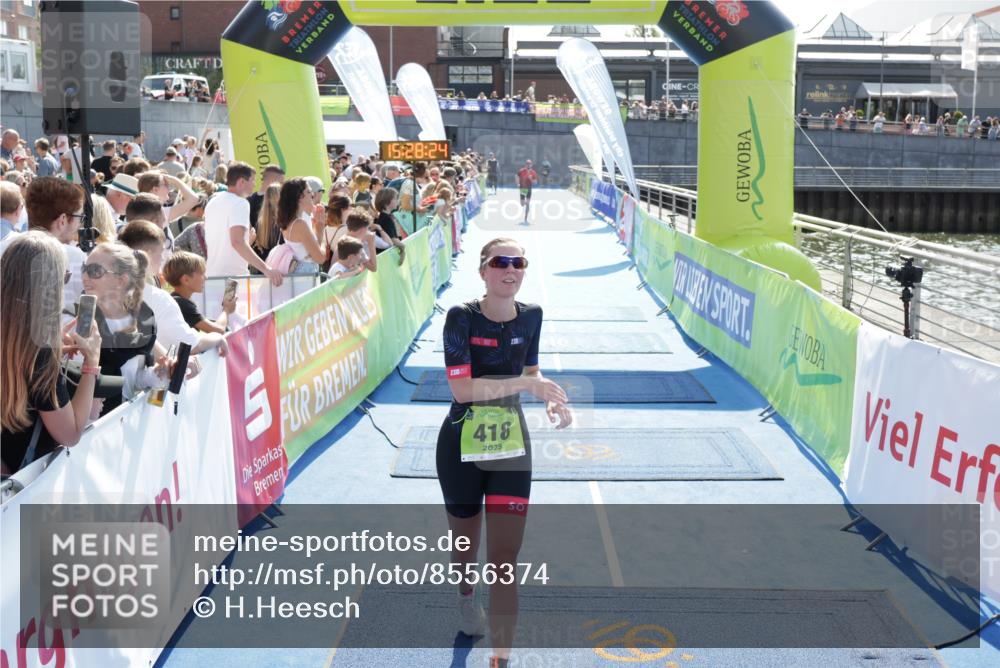 10.08.2025 - GEWOBA Citytriathlon Bremen H.Heesch http://msf.ph/oto/8556374 10.08.2025 15:28:28 Ziel 142, 166, 418, 422 meine-sportfotos.de