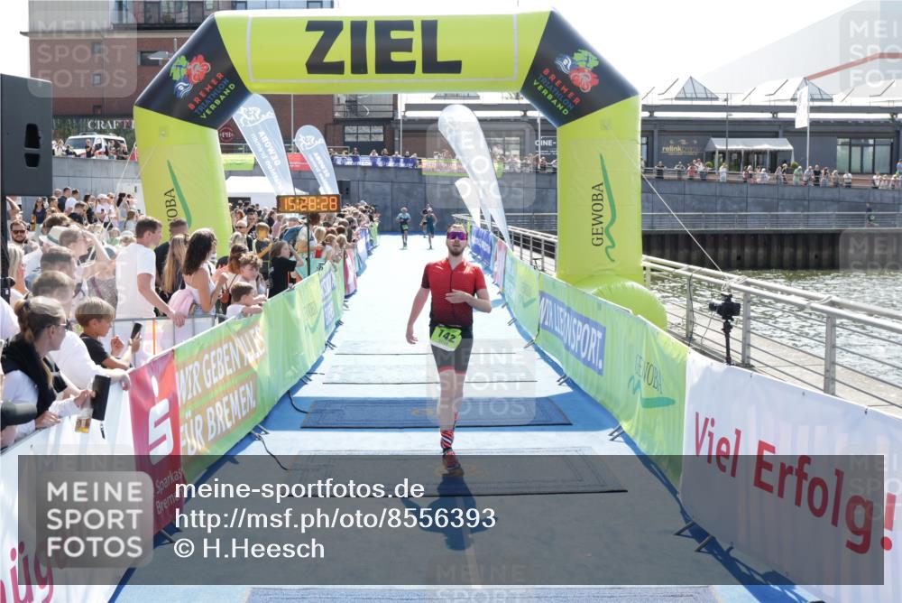 10.08.2025 - GEWOBA Citytriathlon Bremen H.Heesch http://msf.ph/oto/8556393 10.08.2025 15:28:32 Ziel 142, 166, 418, 532 meine-sportfotos.de