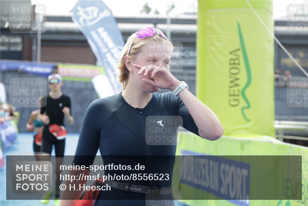 10.08.2025 - GEWOBA Citytriathlon Bremen H.Heesch http://msf.ph/oto/8556523 10.08.2025 14:29:21 Ziel 591, 794, 842, 946, 963 meine-sportfotos.de