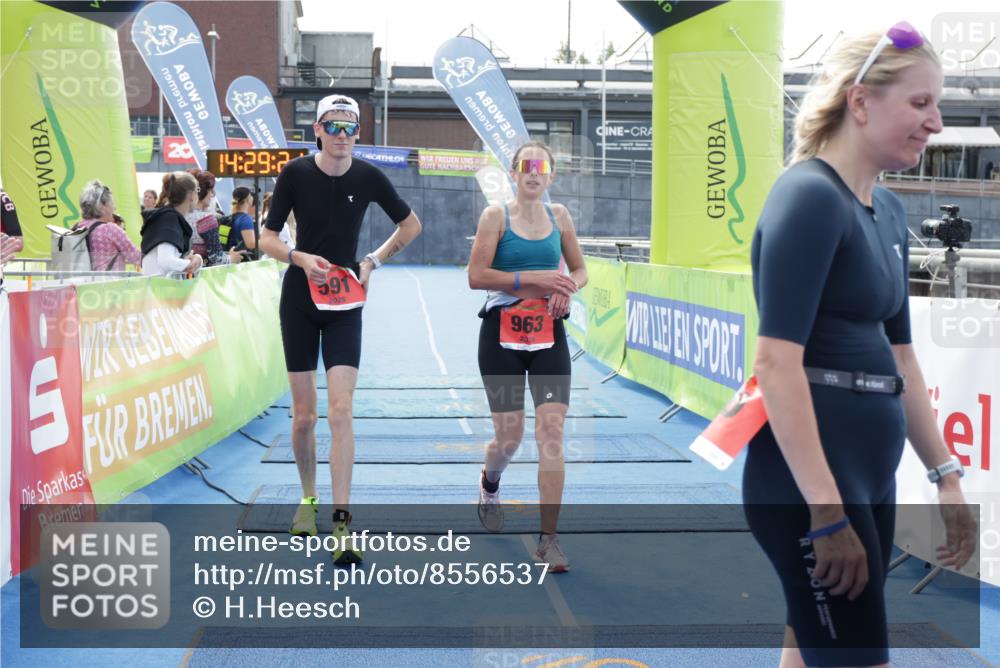 10.08.2025 - GEWOBA Citytriathlon Bremen H.Heesch http://msf.ph/oto/8556537 10.08.2025 14:29:25 Ziel 591, 842, 946, 963 meine-sportfotos.de