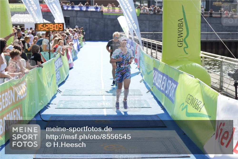 10.08.2025 - GEWOBA Citytriathlon Bremen H.Heesch http://msf.ph/oto/8556545 10.08.2025 15:29:13 Ziel 145, 222, 326, 349 meine-sportfotos.de