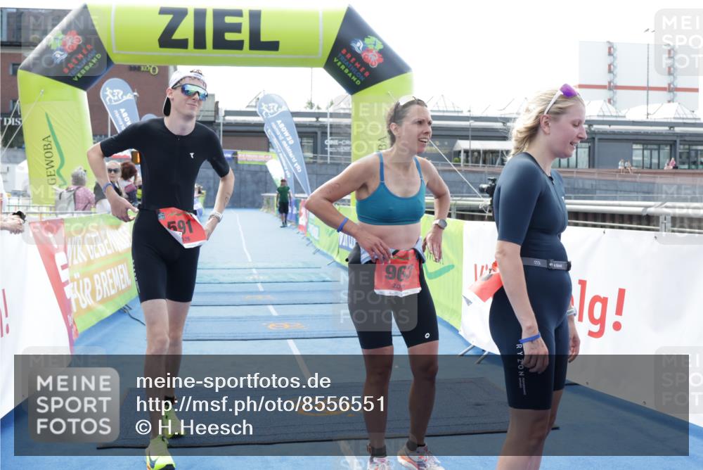 10.08.2025 - GEWOBA Citytriathlon Bremen H.Heesch http://msf.ph/oto/8556551 10.08.2025 14:29:28 Ziel 591, 963 meine-sportfotos.de