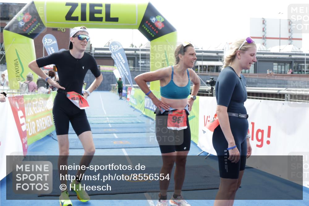10.08.2025 - GEWOBA Citytriathlon Bremen H.Heesch http://msf.ph/oto/8556554 10.08.2025 14:29:28 Ziel 591, 963 meine-sportfotos.de