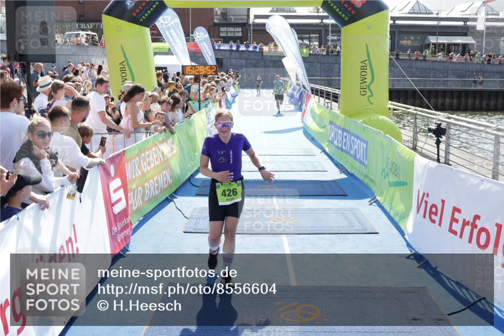 10.08.2025 - GEWOBA Citytriathlon Bremen H.Heesch http://msf.ph/oto/8556604 10.08.2025 15:29:55 Ziel 208, 221, 273, 426, 491 meine-sportfotos.de