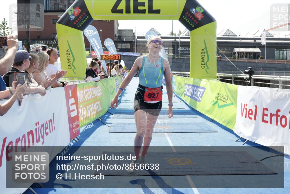 10.08.2025 - GEWOBA Citytriathlon Bremen H.Heesch http://msf.ph/oto/8556638 10.08.2025 14:32:03 Ziel 920, 927, 955 meine-sportfotos.de