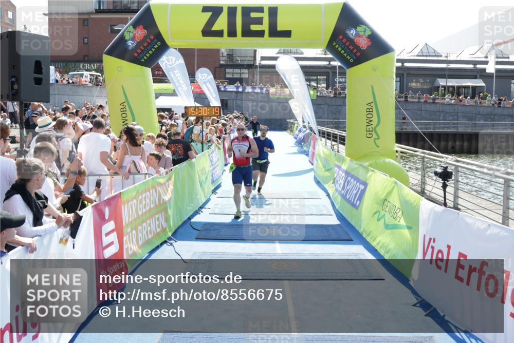 10.08.2025 - GEWOBA Citytriathlon Bremen H.Heesch http://msf.ph/oto/8556675 10.08.2025 15:30:23 Ziel 80, 249, 278 meine-sportfotos.de